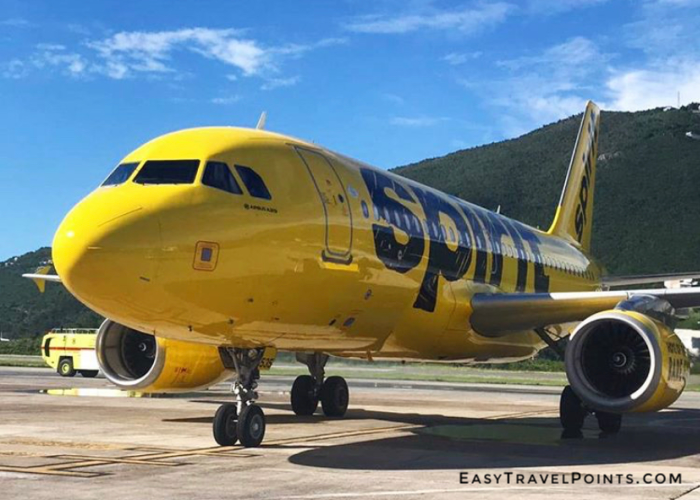 spirit airlines airplane on the ground